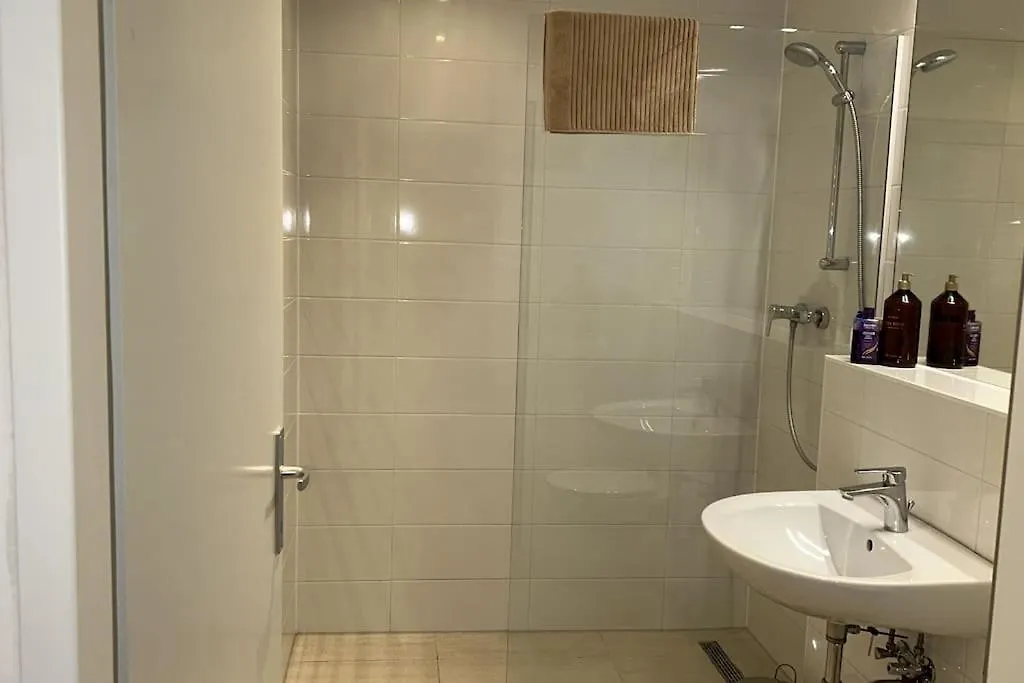 Gemuetliche Unterkunft Mit Balkon In Wien 0*, Bécs Ausztria